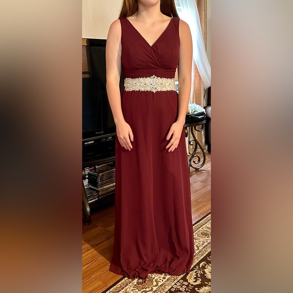 David's Bridal Jr. Bridesmaid Dress